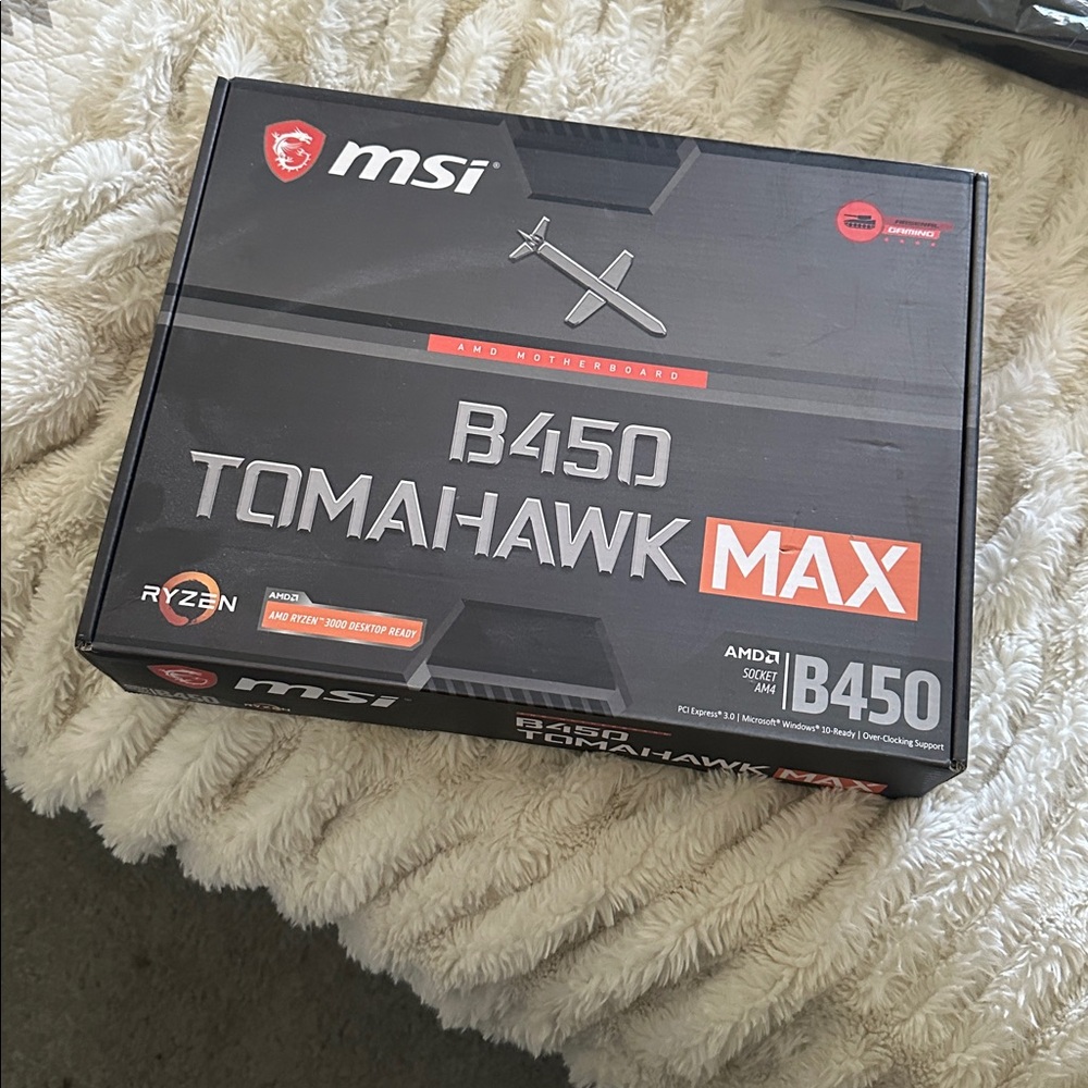 MSI B450 Tomahawk Max in Black and Red